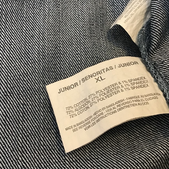 JUNIOR Denim jacket, size Xlg, by L.E.I. (life-energy-intelligence) - Picture 5 of 8